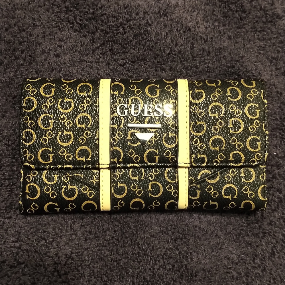 Guess Wallet